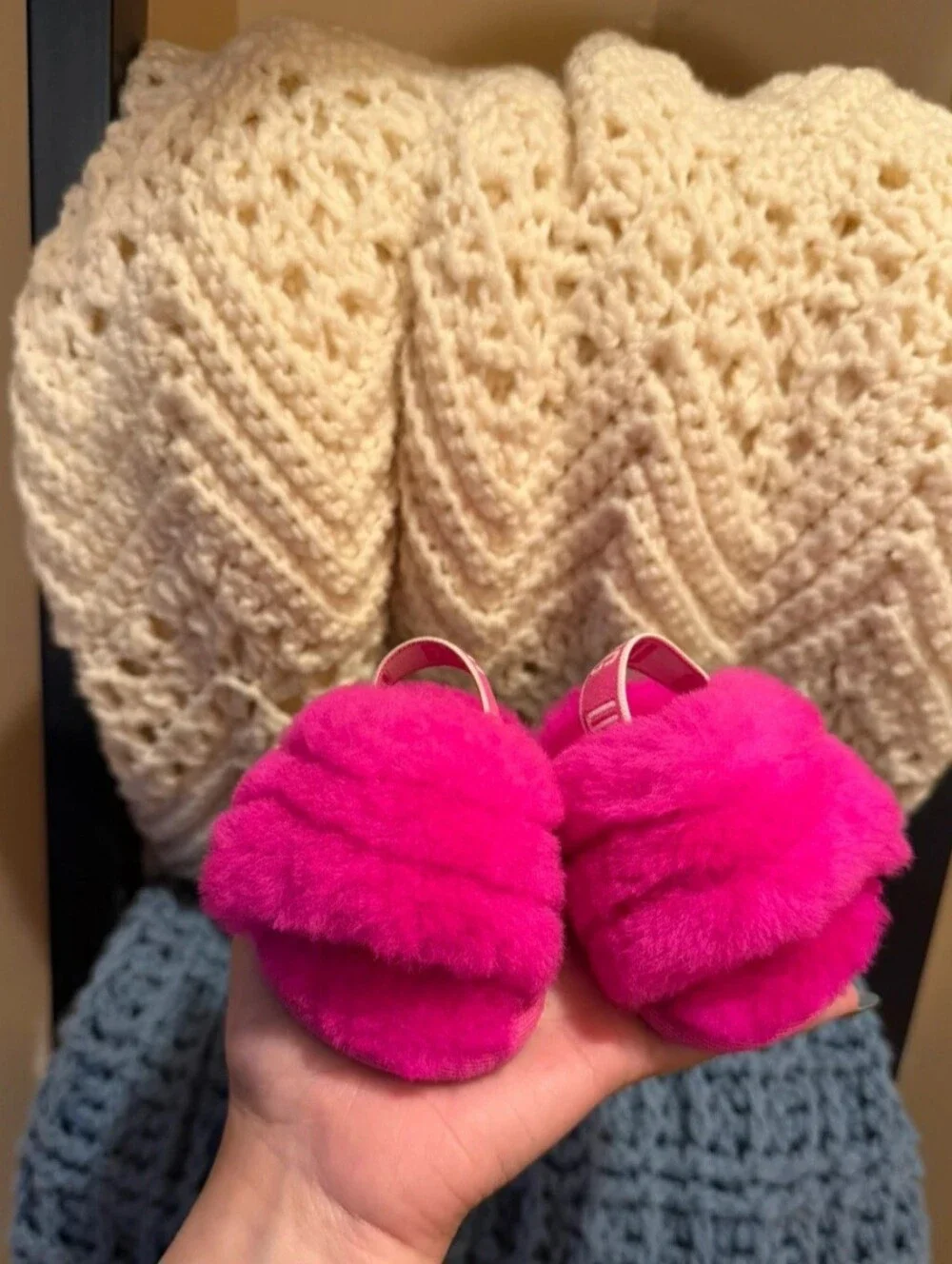 UGG Fluff Yeah Slide slippers Baby Rock Rose o Hot Pink Size 0/ 1